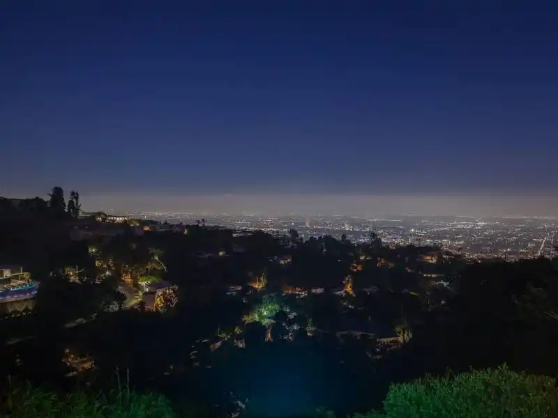 9240 Robin Dr, Los Angeles CA – image 54