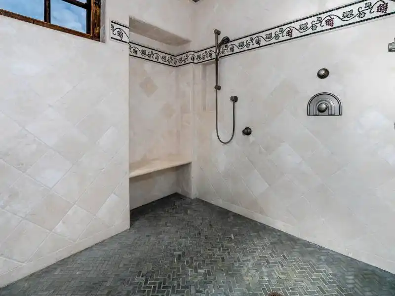 2667 Via De Los Ranchos, Los Olivos – image 14