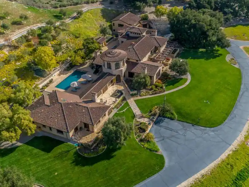 2667 Via De Los Ranchos, Los Olivos – image 1