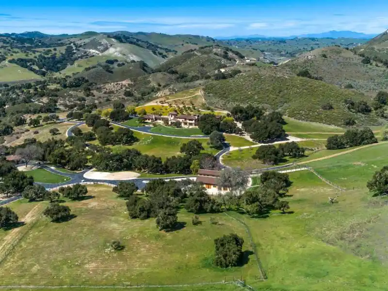 2667 Via De Los Ranchos, Los Olivos – image 32