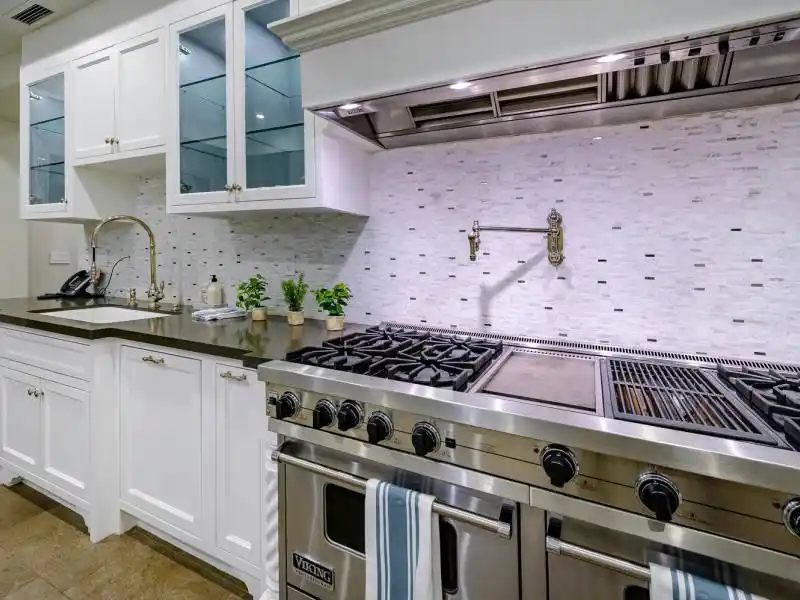 1133 Tower Rd. Beverly Hills – image 16