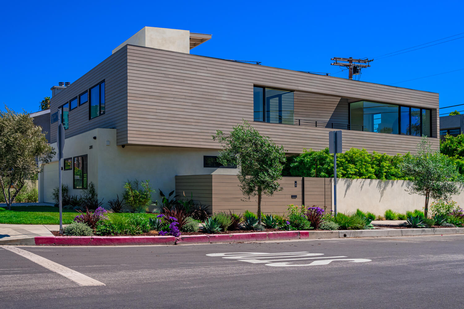 3201 Thatcher Ave, Marina Del Rey – image 1