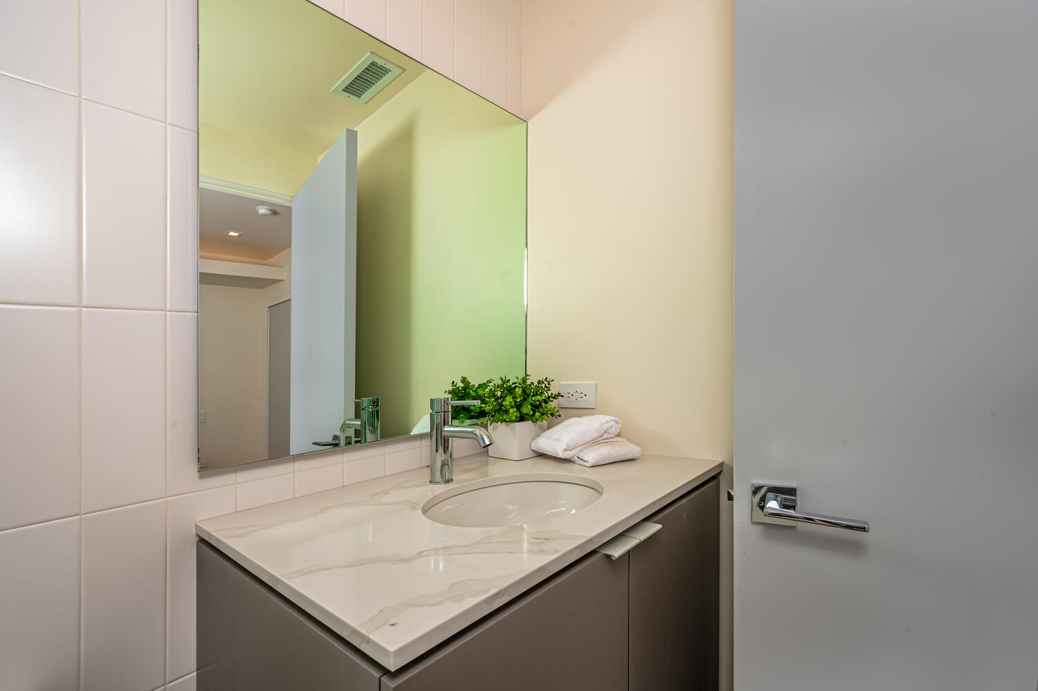 3201 Thatcher Ave, Marina Del Rey – image 20