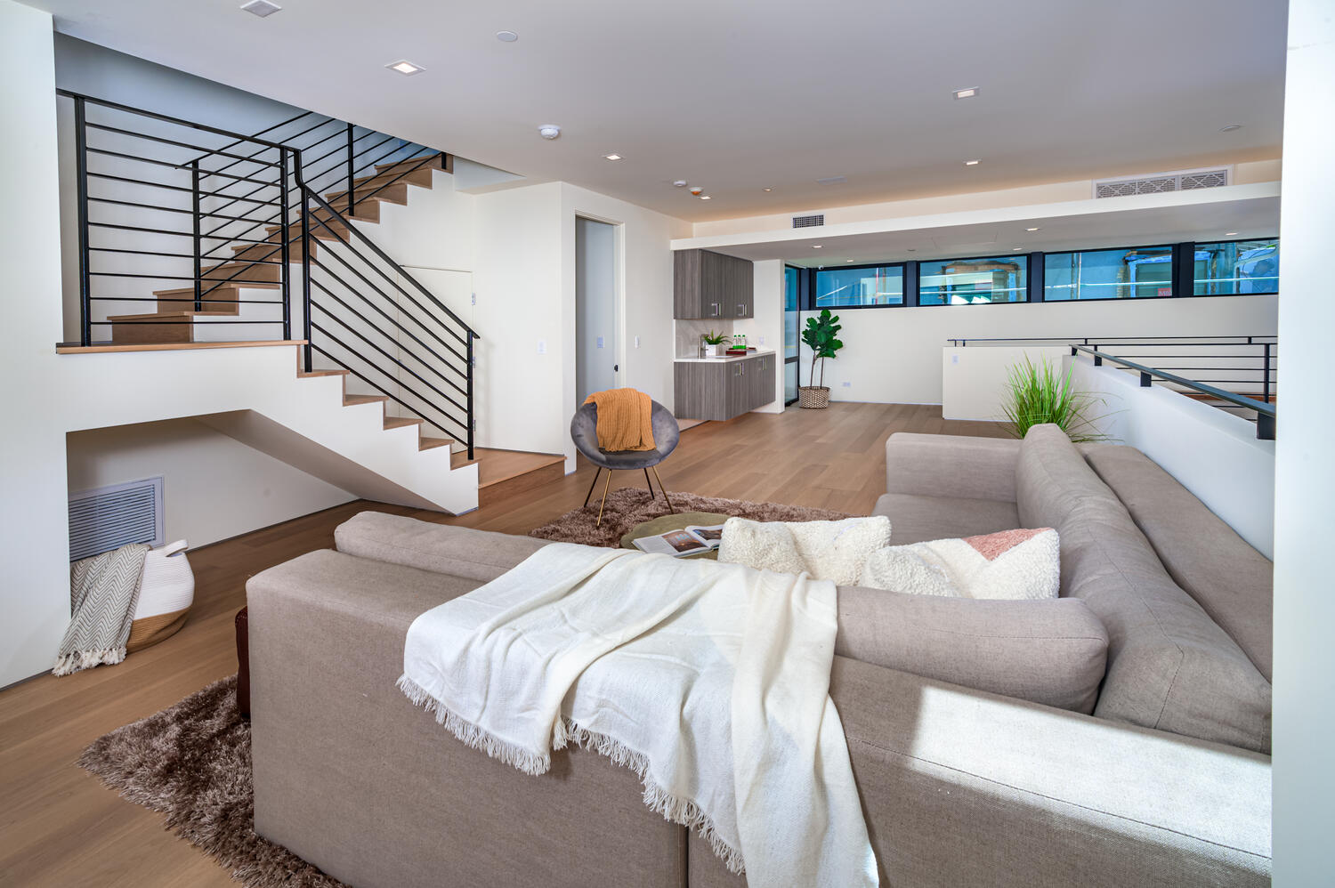 3201 Thatcher Ave, Marina Del Rey – image 25